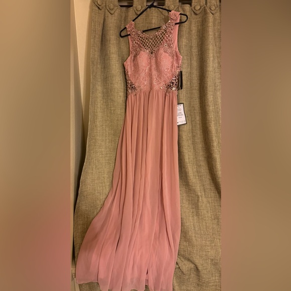 City Studios Juniors' Embellished Illusion Tulip Gown Size 7 - Picture 2 of 4